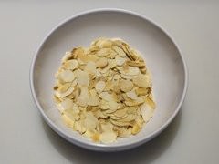 Dry fry almonds