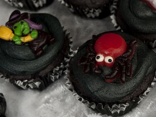 Ghastly cupcakes for halloween
