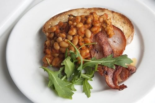 Homemade Baked beans with bacon