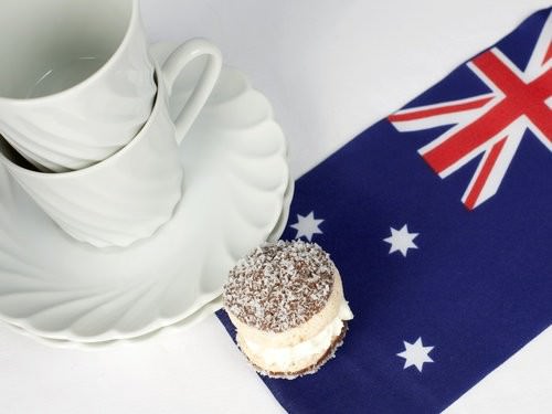 Lamington macaron, macaroon, Australia Day