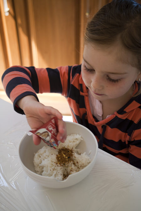 Seasoning the rice