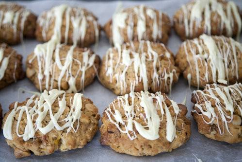 Apricot and Macadamia Cookies-5
