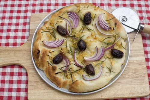 Garlic and Olive Gourmet Pizza Bread