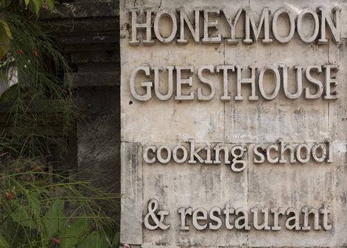 Honeymoon Guest House Breakfast, Bali accommodation