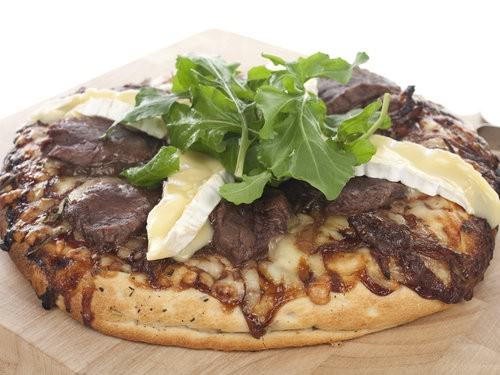 Smokey Steak & Cheese Pizza with Caramelised Onion