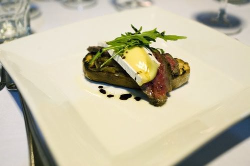 Wagyu Bruschetta with Caramelised Onion and Brie