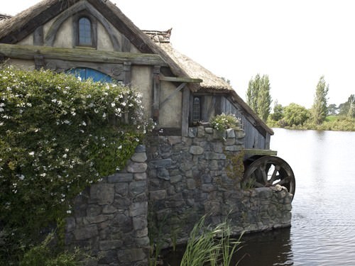 Hobbiton Mill near the Green Dragon Hobbiton Mill
