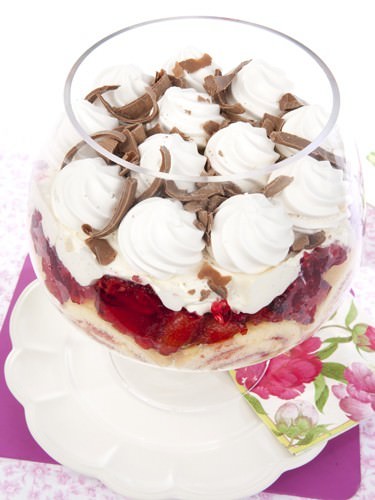 Skinny Strawberry Trifle