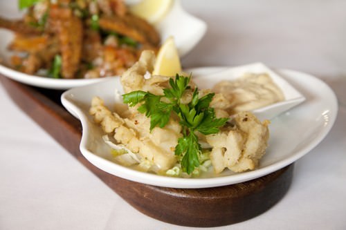 Salt & Pepper Calamari w Aioli