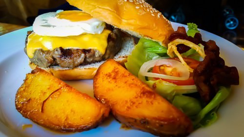 Savannah Grill - Powerhouse Burger