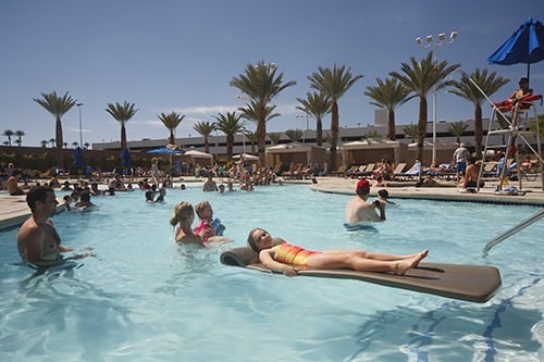 Vegas Excalibur Pool & Water Lounge