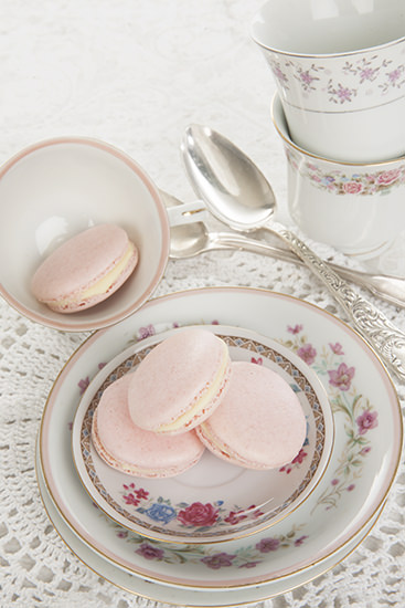 Pretty Pink Macarons