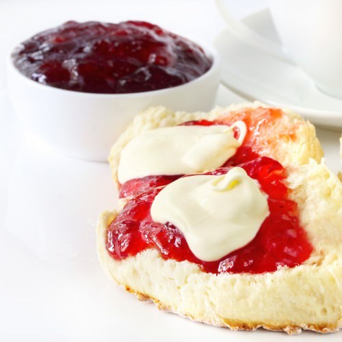 Scones with Strawberry Jam Scones with Strawberry Jam