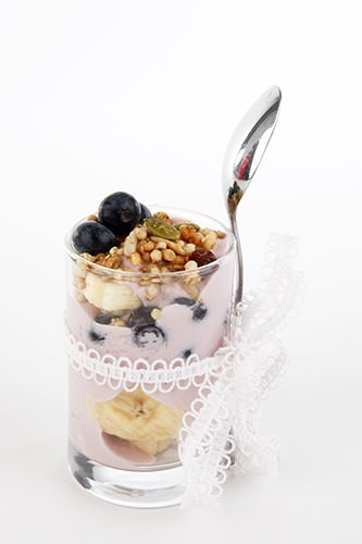 EasiYo Blueberries & Cream Yogurt Snack