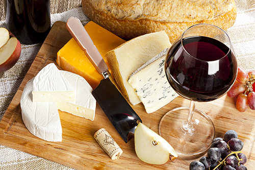 Red Wine with Cheese Platter