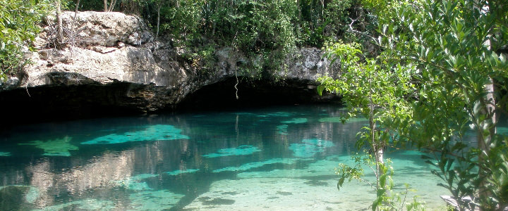 Cenote Azul - Mexico
