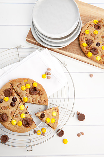 Giant Pizza Cookie