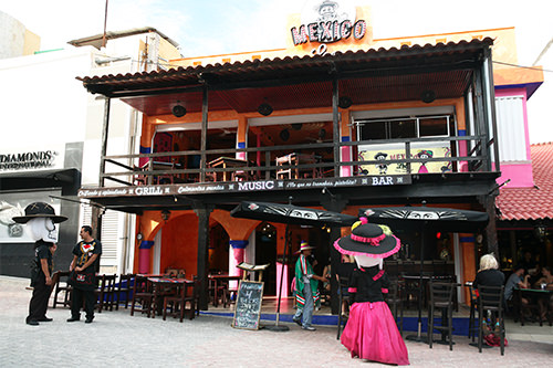 Loco Mexico Bar - Playa Del Carmen