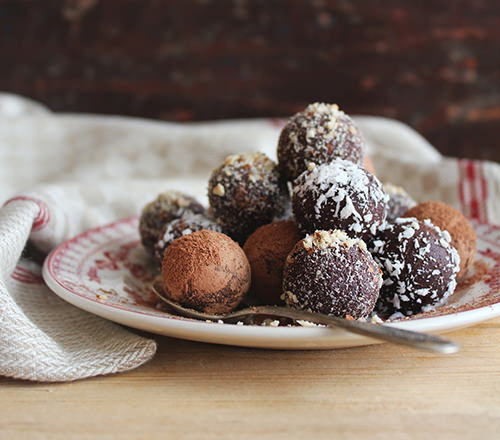 Peppermint and Chocolate Bliss Bombs