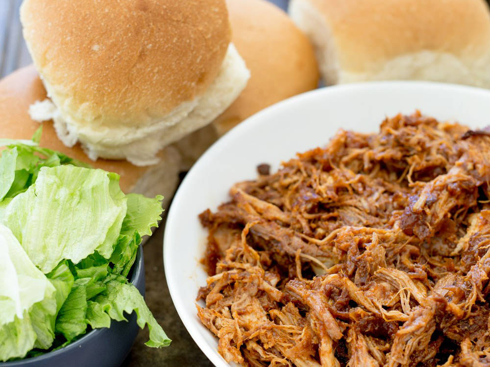 How to make Texan Style Pulled Pork Burgers at home.