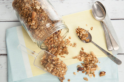 Simple Breakfast Granola