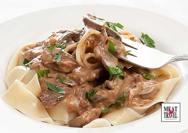 Beef Stroganoff Slow Cooker Recipe – Creamy Tender & Rich